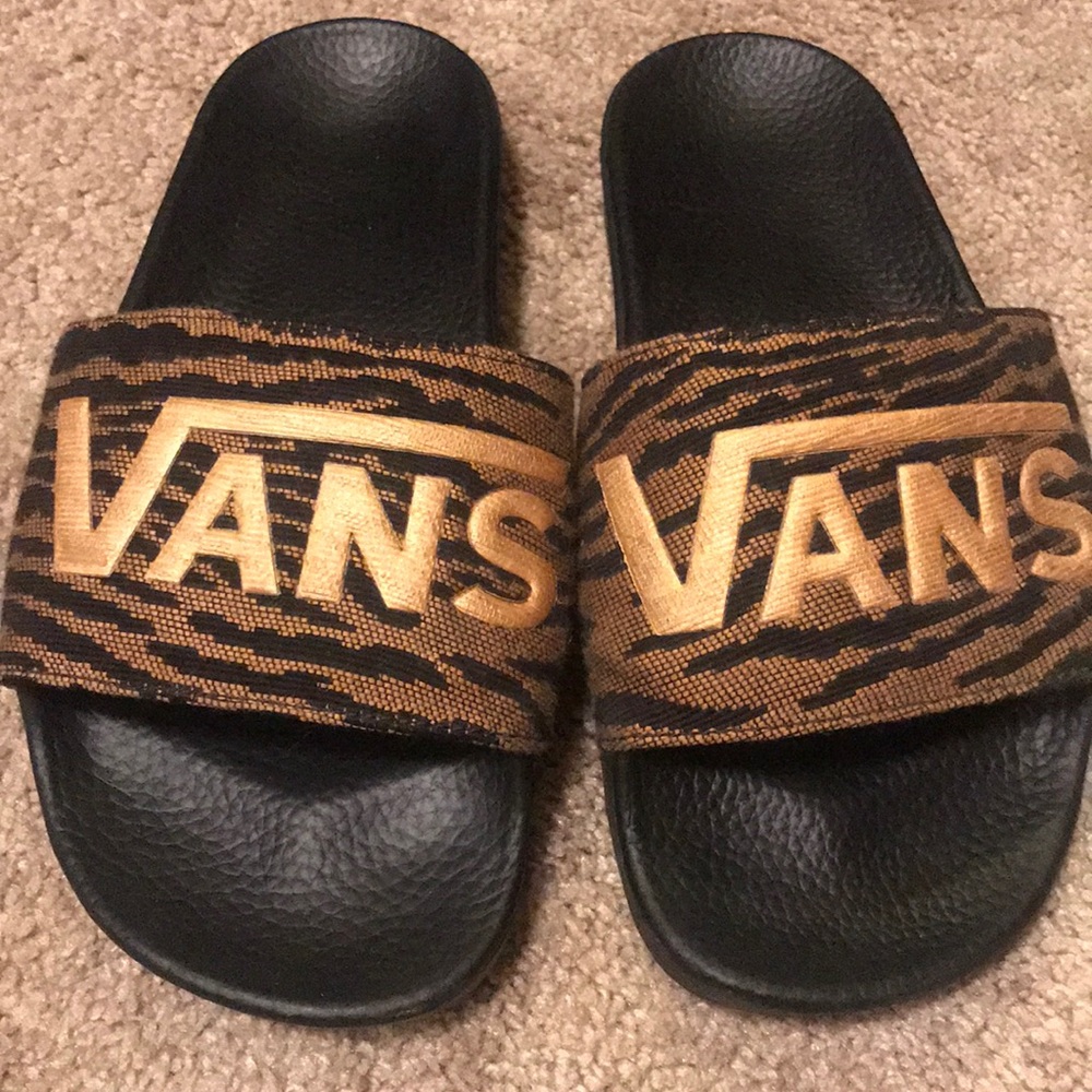 Vans Slides - Women’s 7